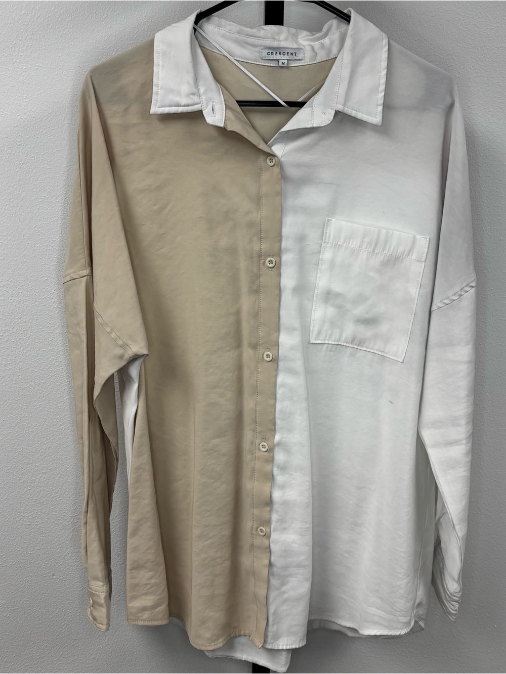 Crescent Two-Tone Beige & White Button-Up Shirt Size Medium